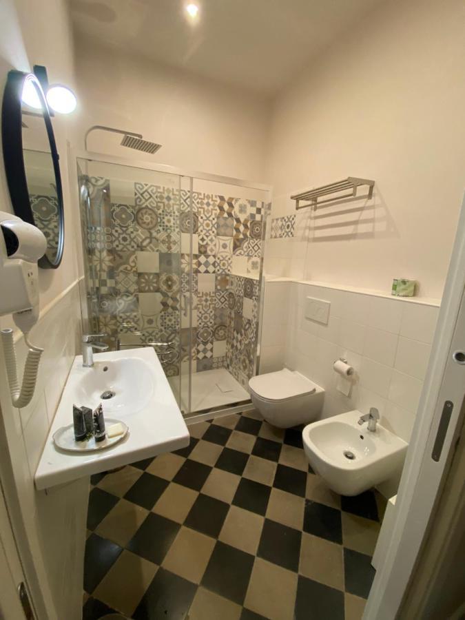 B&B Romeo Luxury Rooms Catânia Exterior foto